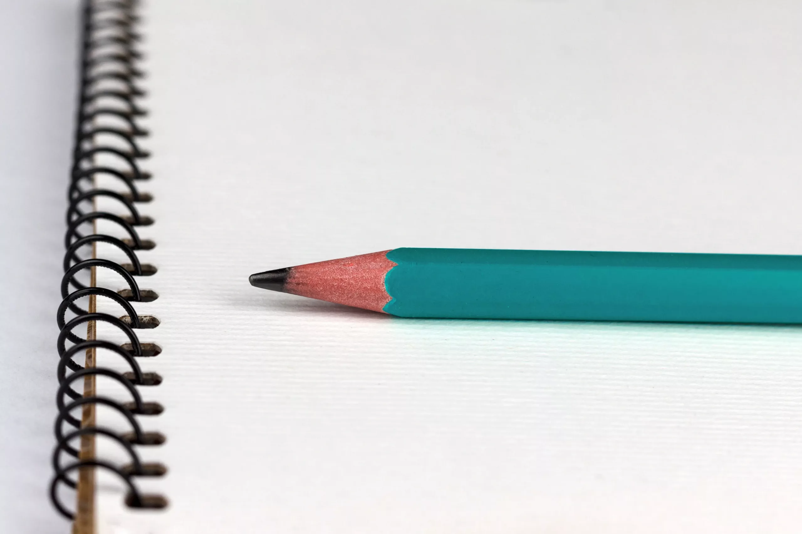 Bleistift: Schreiben Sie uns